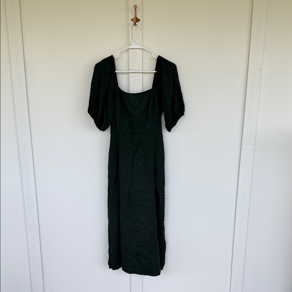 Old Navy puff sleeve green dress